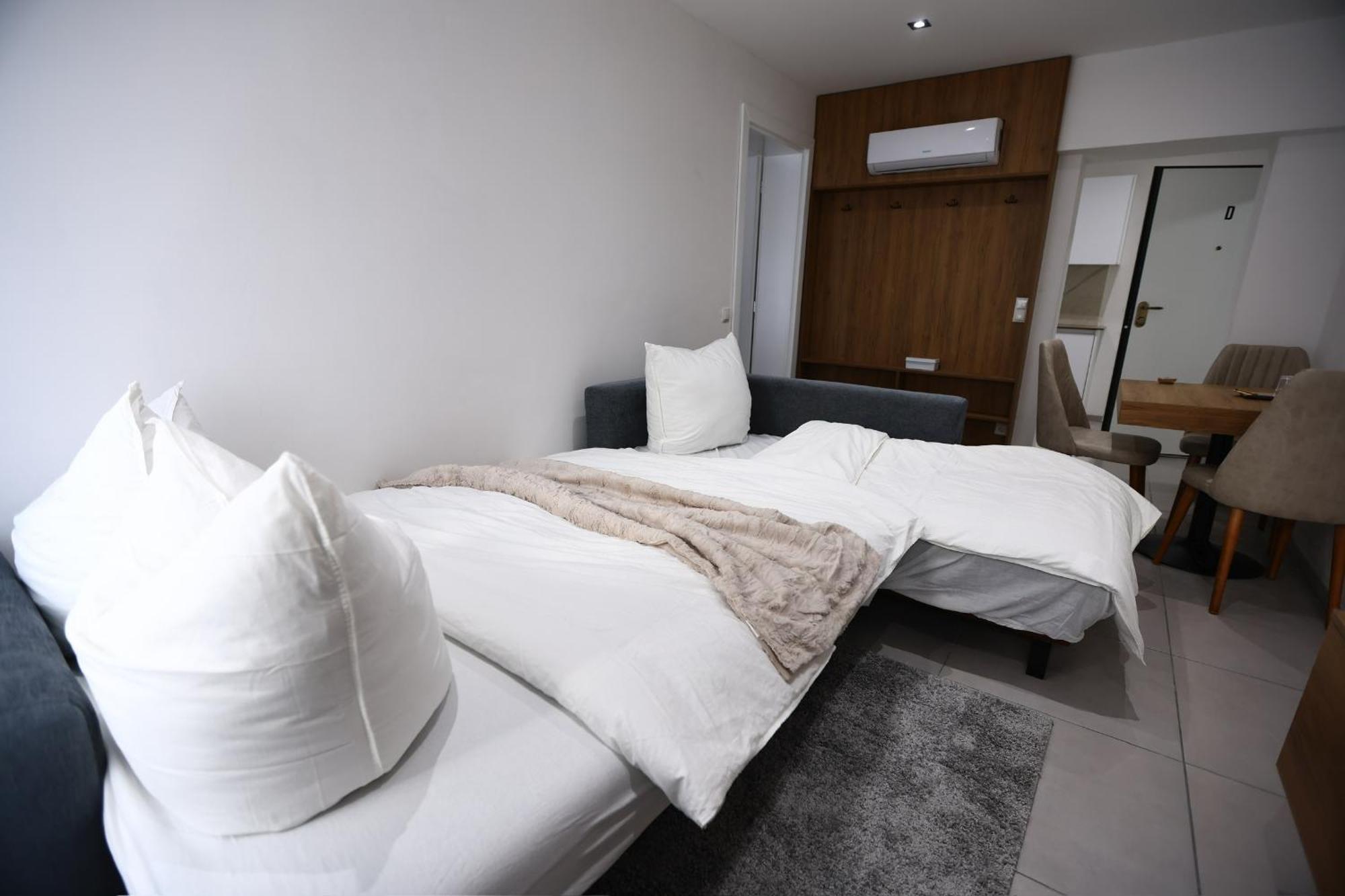 Jam Apartments โคเบลนซ์ ภายนอก รูปภาพ